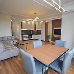 Miku Apartment-upscale 2bdr With A Spectacular View Tirana