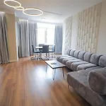 Apartmán Miku Apartment-upscale 2bdr With A Spectacular View *