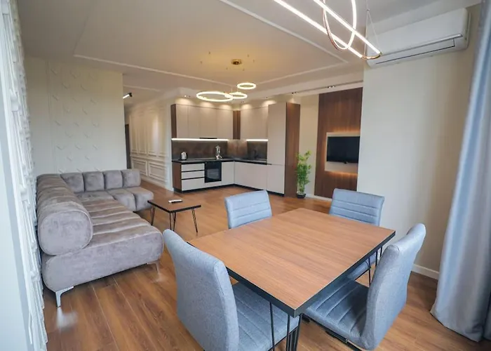 Miku Apartment-upscale 2bdr With A Spectacular View Tirana
