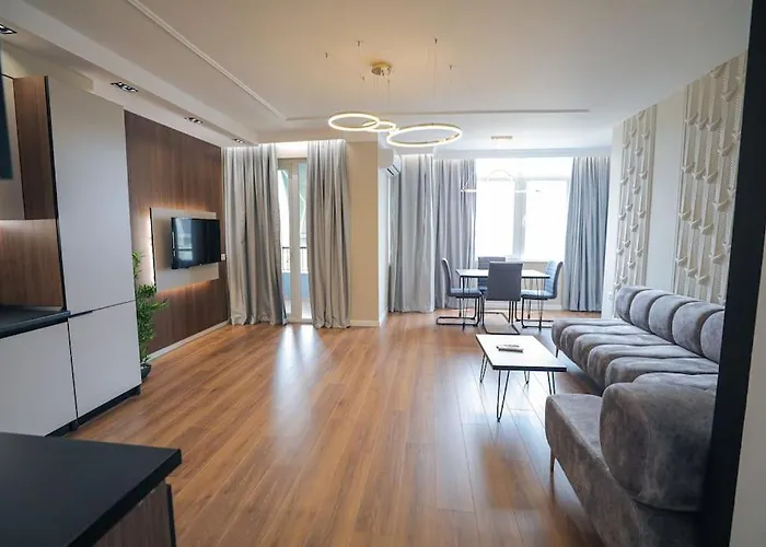 Miku Apartment-upscale 2bdr With A Spectacular View Tirana