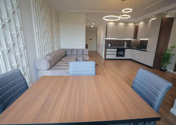 Miku Apartment-upscale 2bdr With A Spectacular View Tirana